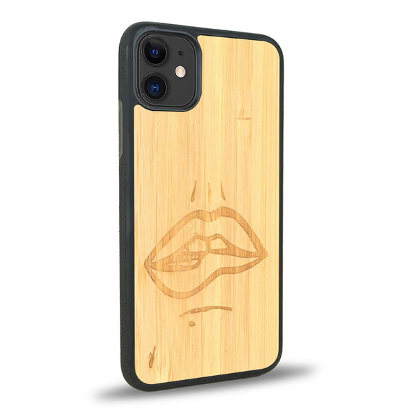 Coque iPhone 11 - The Kiss - Coque en bois