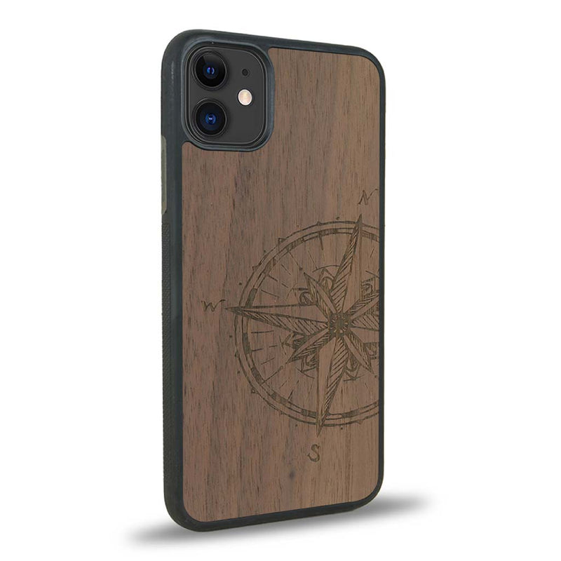 Coque iPhone 12 - La Rose des Vents - Coque en bois