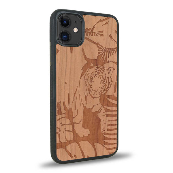 Coque iPhone 12 - Le Tigre - Coque en bois