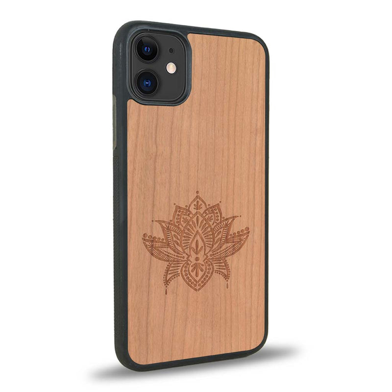 Coque iPhone 12 Mini - Le Lotus - Coque en bois