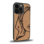 Coque iPhone 13 Pro + MagSafe® - Au féminin - Coque en bois