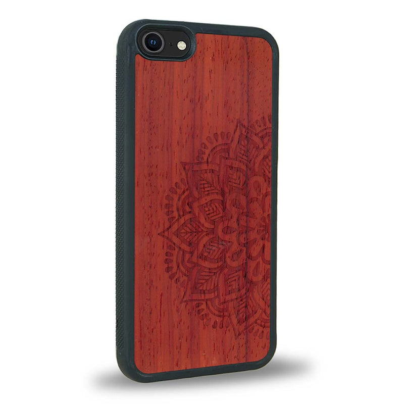 Coque iPhone 7 / 8 - Le Mandala Sanskrit - Coque en bois
