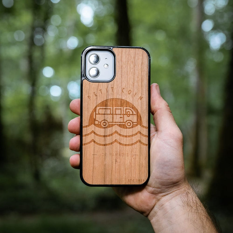 Coque Iphone - Le Petit Coin de Paradis - Coque en bois