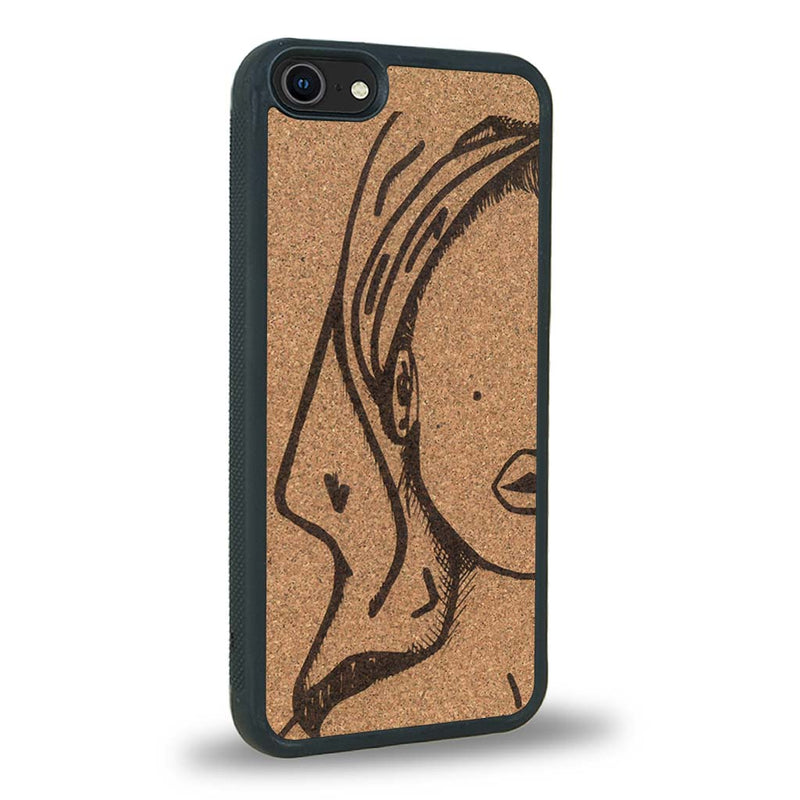 Coque iPhone SE 2020 - Au féminin - Coque en bois