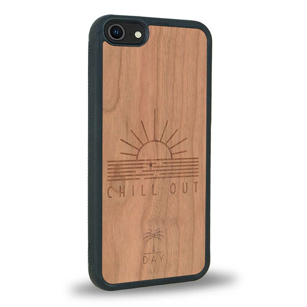 Coque iPhone SE 2022 - La Chill Out - Coque en bois