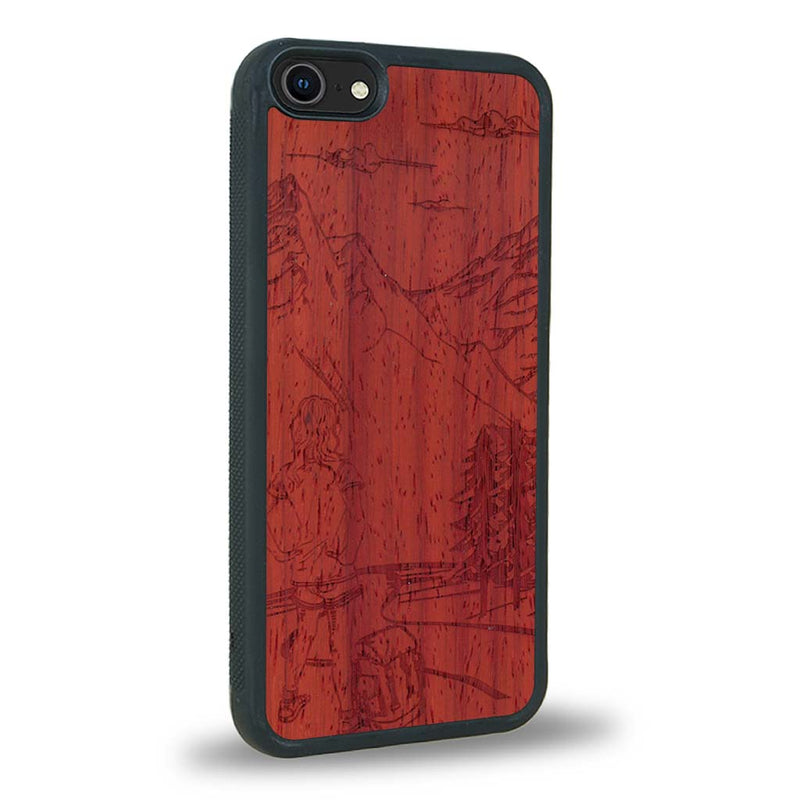 Coque iPhone SE 2022 - L'Exploratrice - Coque en bois