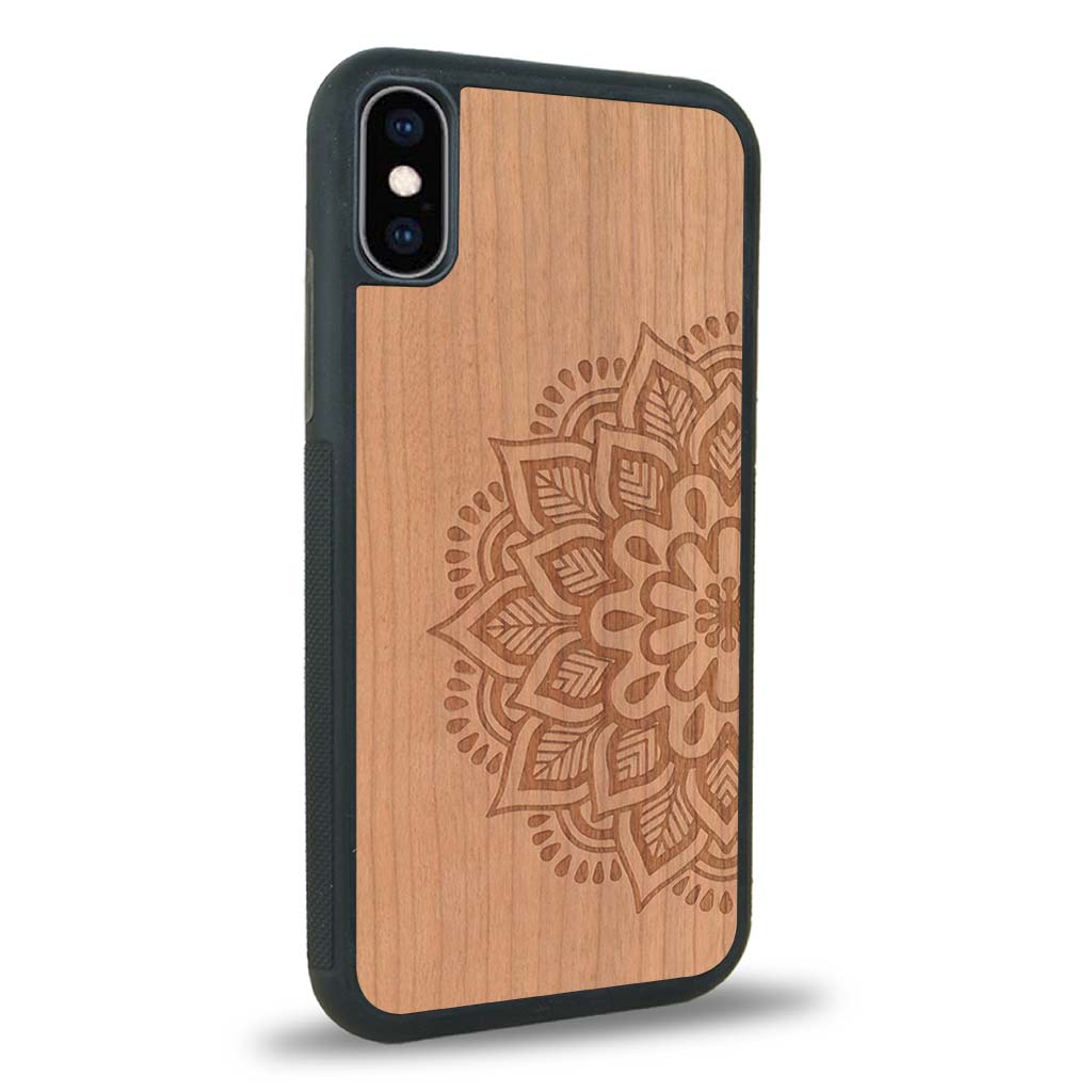 Coque iPhone X - Le Mandala Sanskrit - Coque en bois