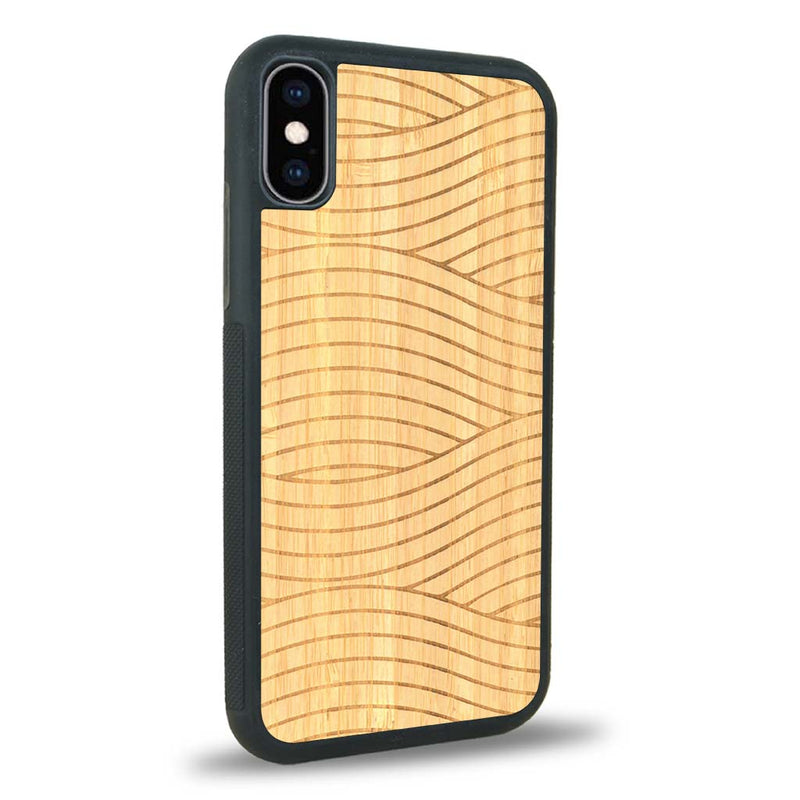 Coque iPhone X - Le Wavy Style - Coque en bois