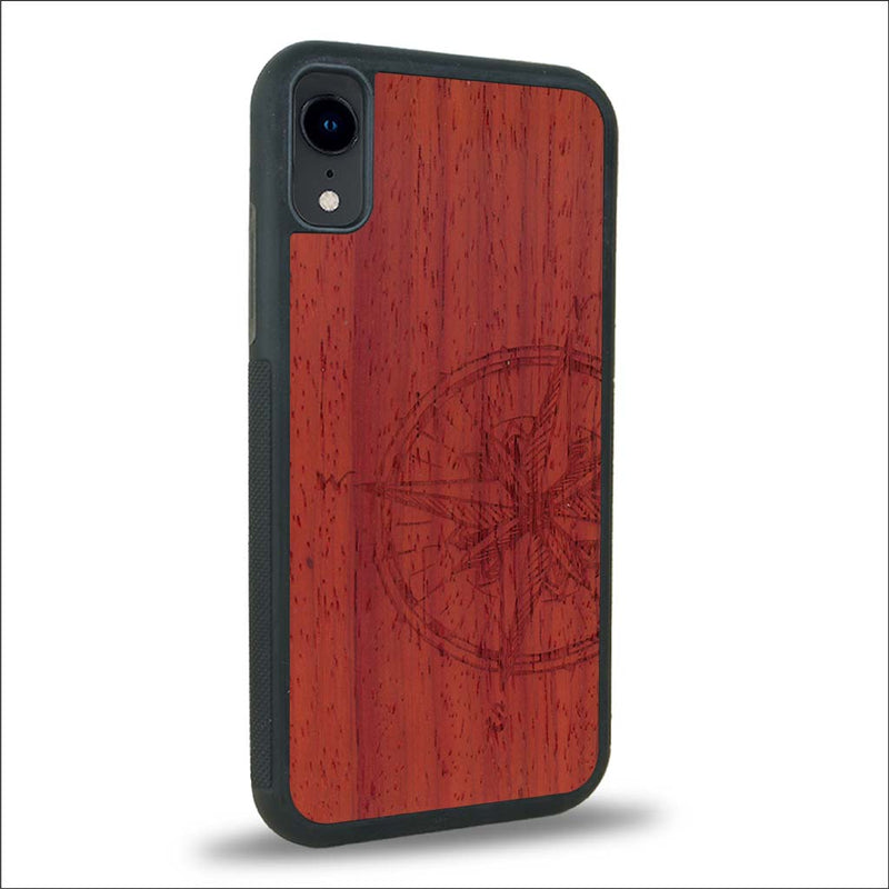 Coque iPhone XR - La Rose des Vents - Coque en bois