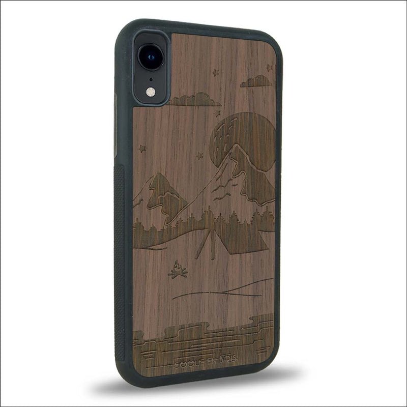 Coque iPhone XR - Le Campsite - Coque en bois