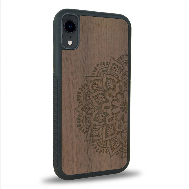 Coque iPhone XR - Le Mandala Sanskrit - Coque en bois