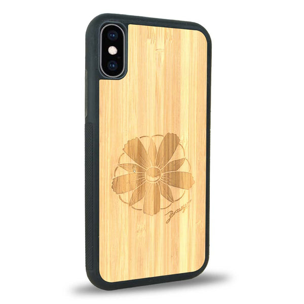 Coque iPhone XS - La Fleur des Montagnes - Coque en bois