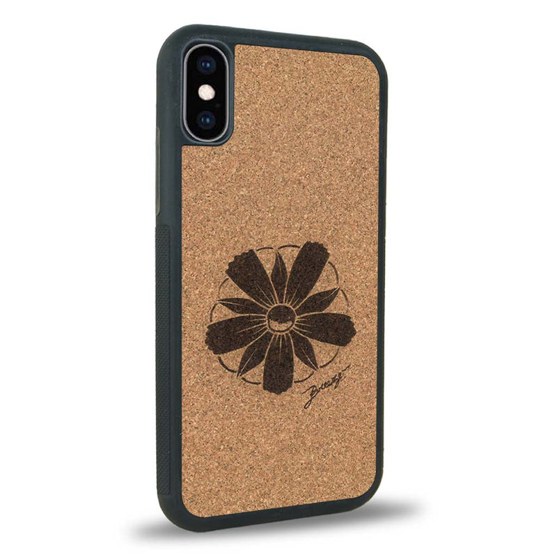 Coque iPhone XS - La Fleur des Montagnes - Coque en bois