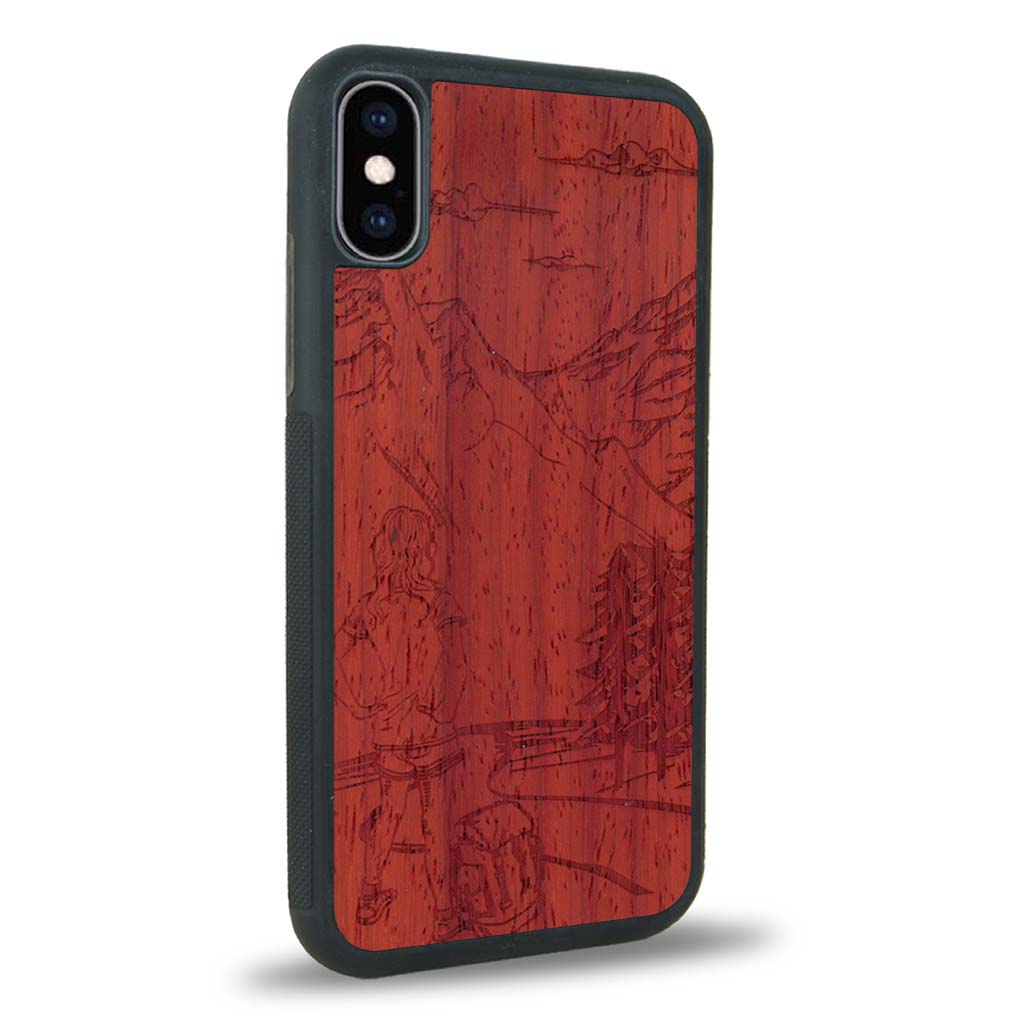 Coque iPhone XS - L'Exploratrice - Coque en bois