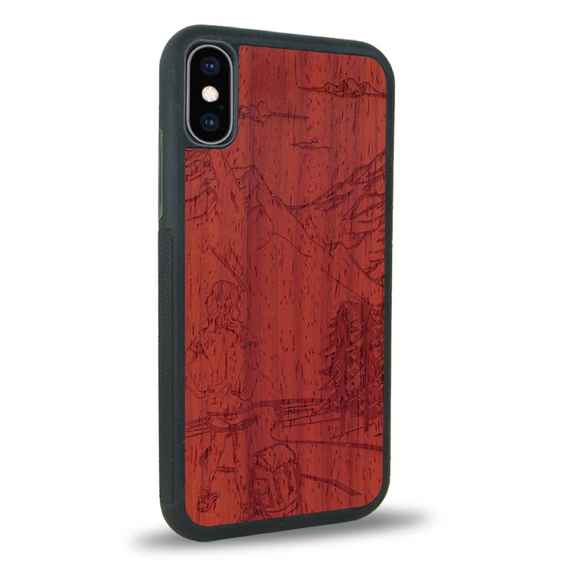 Coque iPhone XS Max - L'Exploratrice - Coque en bois