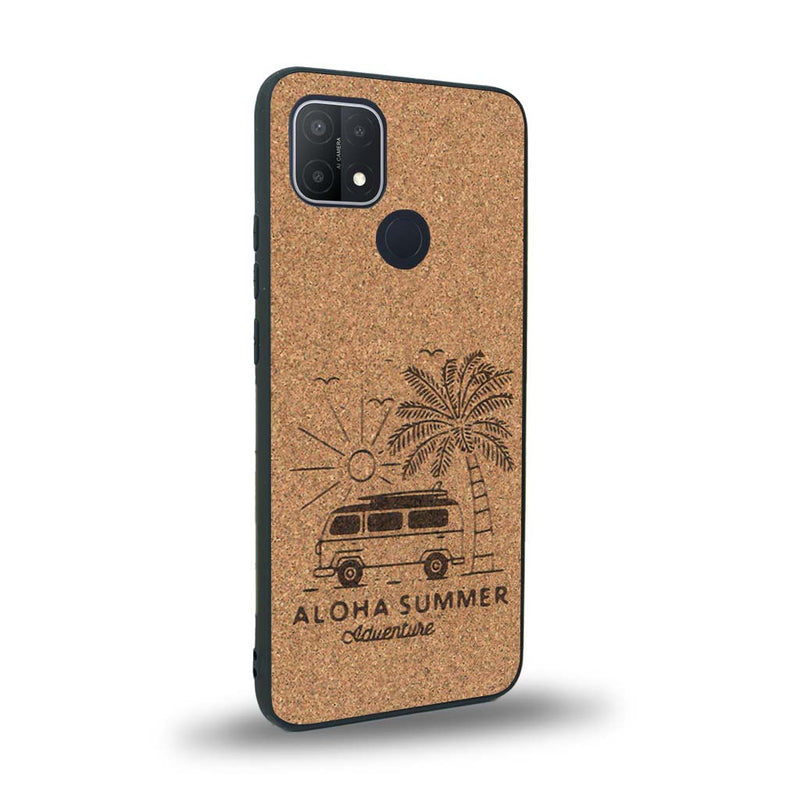 Coque de protection en bois véritable fabriquée en France pour Oppo A15 sur le thème de la plage, de l'été et vanlife.