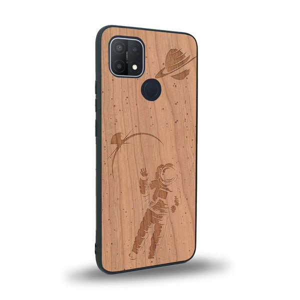 Coque de protection en bois véritable fabriquée en France pour Oppo A15 sur le thème des astronautes