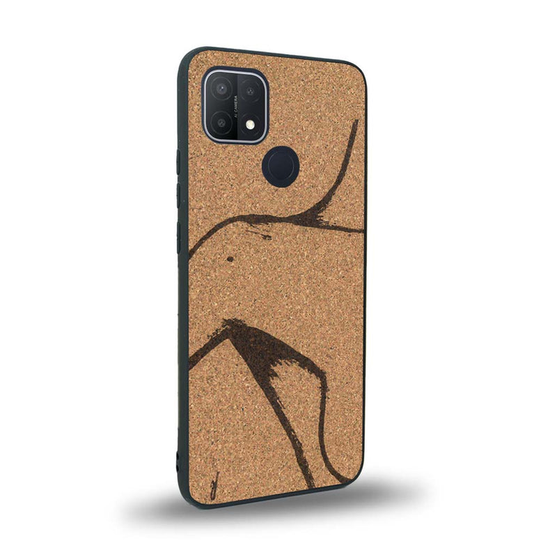 Coque de protection en bois véritable fabriquée en France pour Oppo A15 représentant une silhouette féminine dessinée à la main par l'artiste Maud Dabs