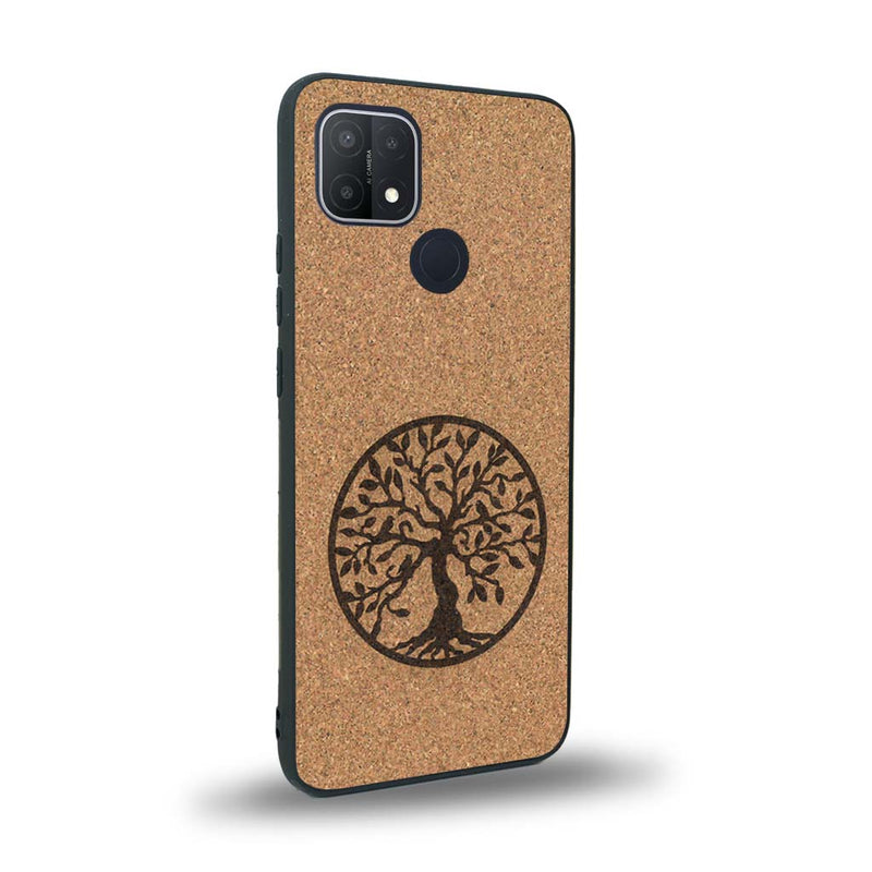 Coque de protection en bois véritable fabriquée en France pour Oppo A15 sur le thème de la spiritualité et du yoga avec une gravure zen représentant un arbre de vie