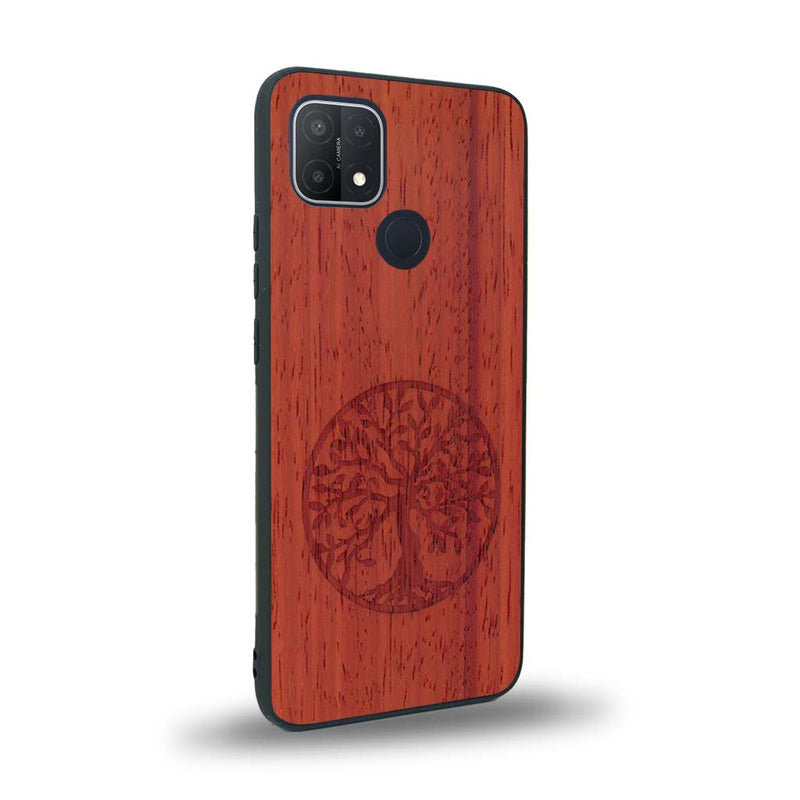 Coque de protection en bois véritable fabriquée en France pour Oppo A15 sur le thème de la spiritualité et du yoga avec une gravure zen représentant un arbre de vie