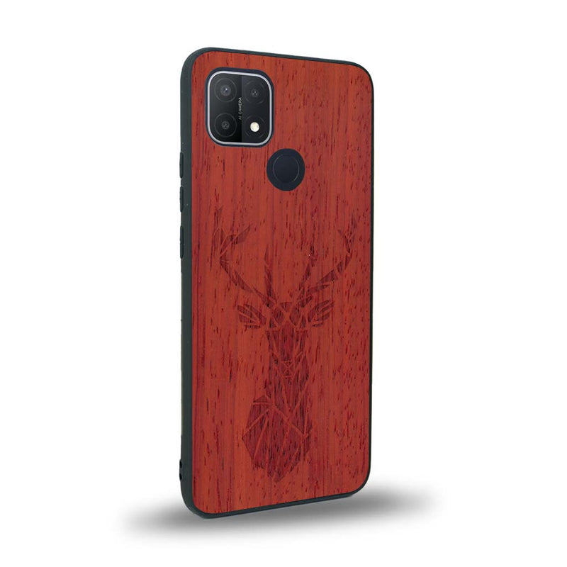 Coque de protection en bois véritable fabriquée en France pour Oppo A15 sur le thème de la nature et des animaux représentant une tête de cerf gométrique avec un design moderne et minimaliste