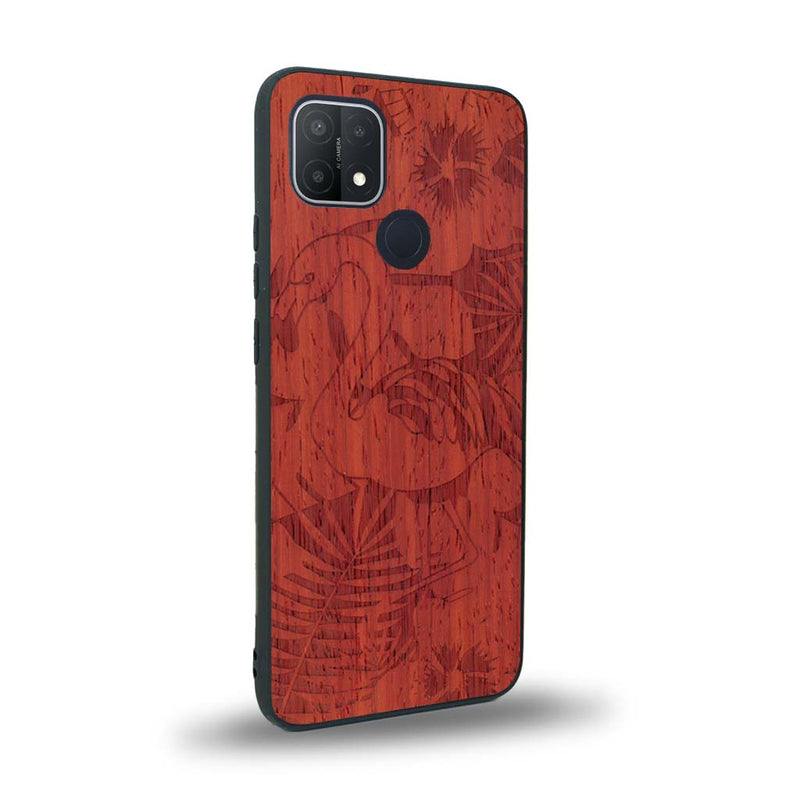 Coque de protection en bois véritable fabriquée en France pour Oppo A15 sur le thème de la nature et des animaux représentant un flamant rose entre des fougères