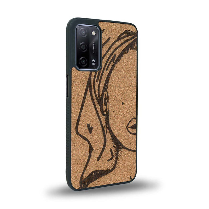 Coque de protection en bois véritable fabriquée en France pour Oppo A55 5G représentant une silhouette féminine épurée de type line art en collaboration avec l'artiste Maud Dabs