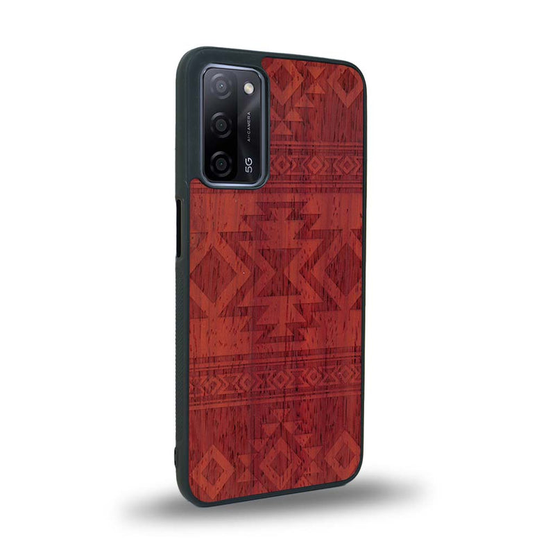 Coque de protection en bois véritable fabriquée en France pour Oppo A72 avec des motifs géométriques s'inspirant des temples aztèques, mayas et incas
