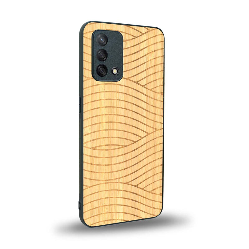 Coque de protection en bois véritable fabriquée en France pour Oppo A74 4G avec un motif moderne et minimaliste sur le thème waves et wavy représentant les vagues de l'océan