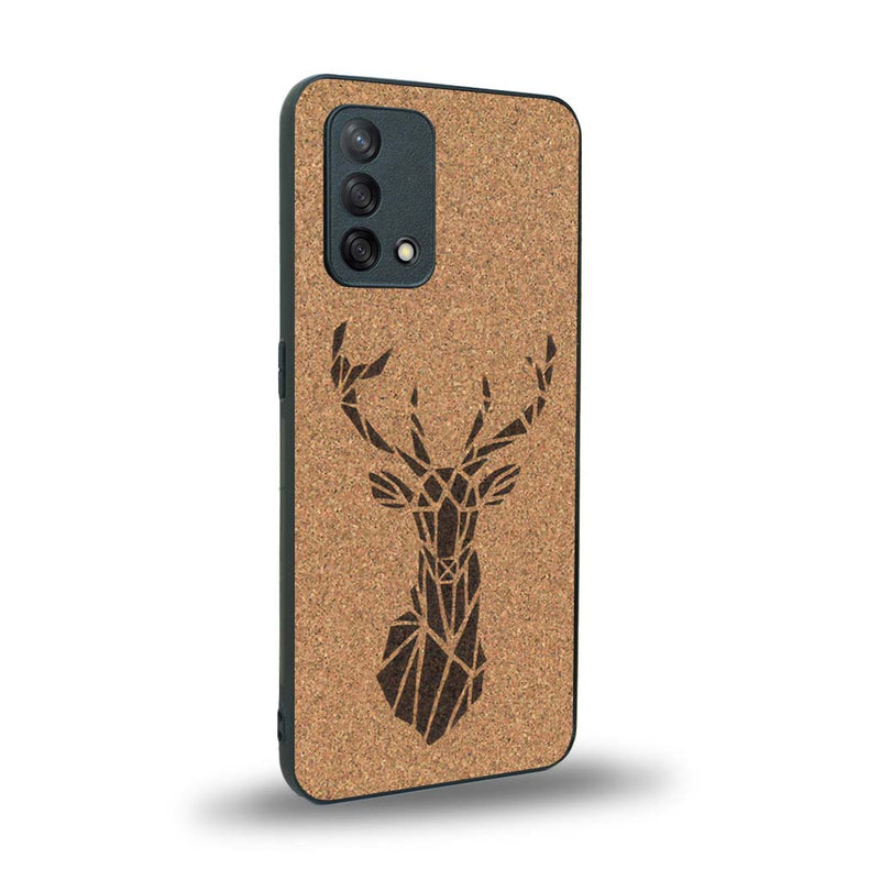 Coque de protection en bois véritable fabriquée en France pour Oppo A74 4G sur le thème de la nature et des animaux représentant une tête de cerf gométrique avec un design moderne et minimaliste