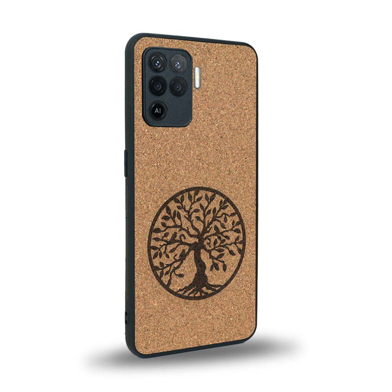 Coque de protection en bois véritable fabriquée en France pour Oppo A94 sur le thème de la spiritualité et du yoga avec une gravure zen représentant un arbre de vie