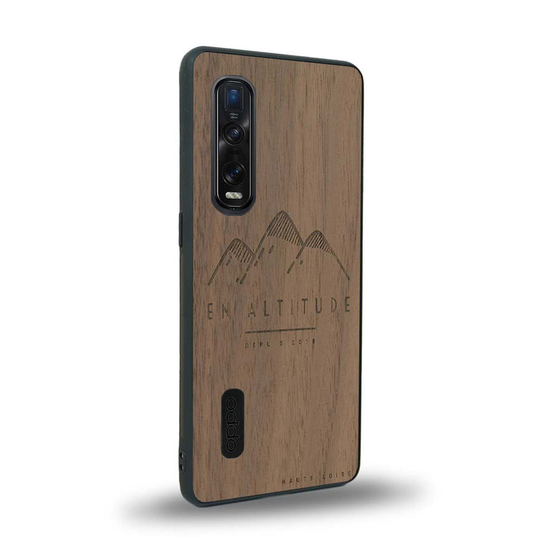 Coque de protection en bois véritable fabriquée en France pour Oppo Find X2 Pro représentant des montagnes, sur le thème de la randonnée en pleine nature et du trail