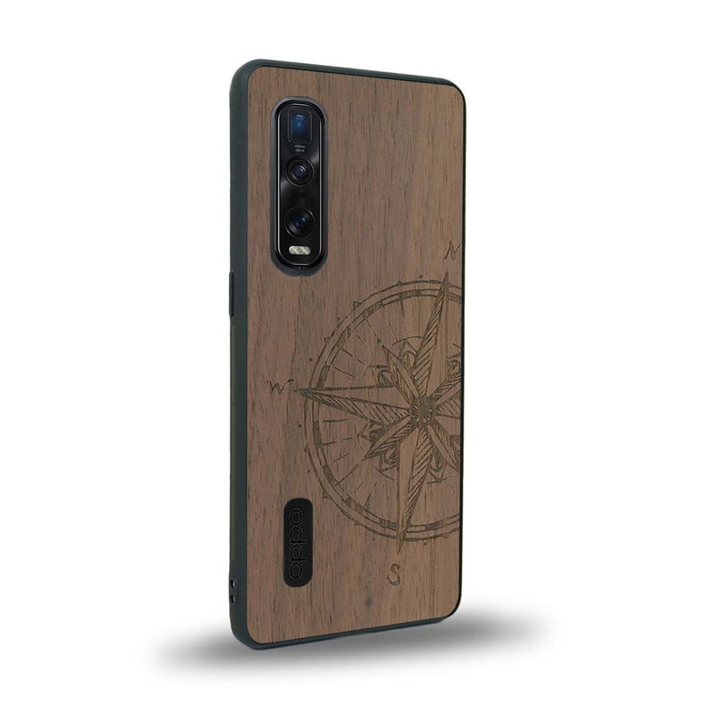 Coque de protection en bois véritable fabriquée en France pour Oppo Find X2 Pro avec une gravure "rose des vents" sur le thème nautique et de l'océan qui s'inspire des boussoles de pirate