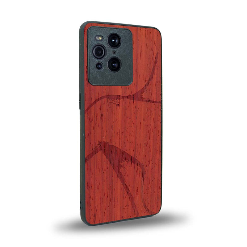 Coque de protection en bois véritable fabriquée en France pour Oppo Find X3 Pro représentant une silhouette féminine dessinée à la main par l'artiste Maud Dabs