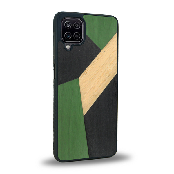 Coque de protection en bois véritable fabriquée en France pour Samsung A12 5G alliant du bambou, du tulipier vert et noir en forme de mosaïque minimaliste sur le thème de l'art abstrait