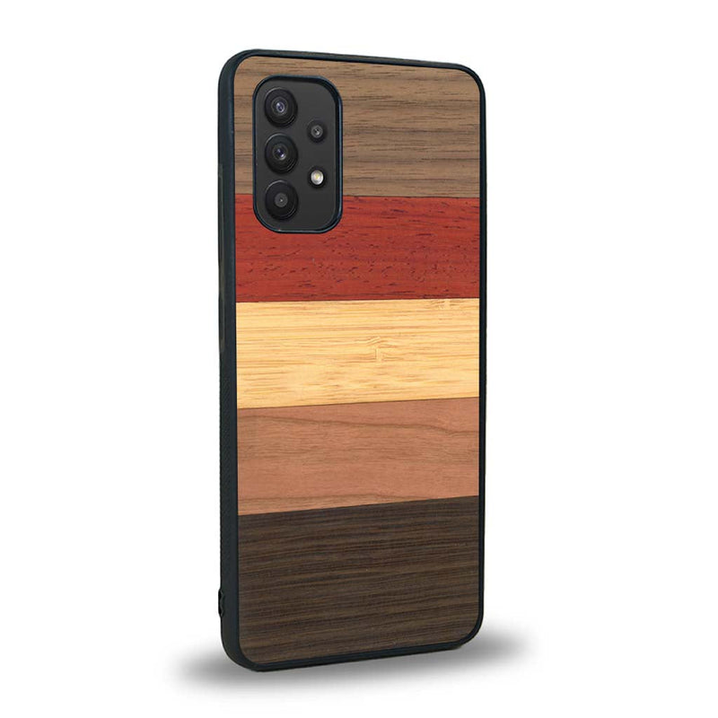 Coque de protection en bois véritable fabriquée en France pour Samsung A32 4G alliant des bandes horizontales de bambou, merisier, padouk, noyer et chêne fumé