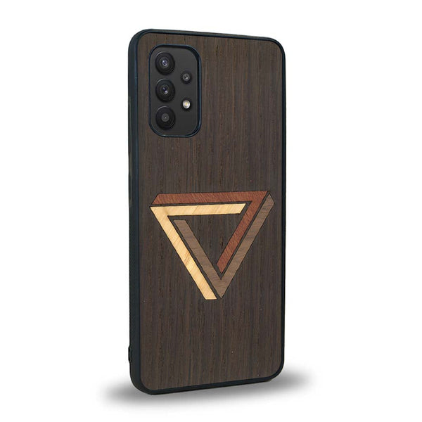 Coque de protection en bois véritable fabriquée en France pour Samsung A32 4G sur le thème de l'art géométrique qui allie du chêne fumé, du noyer, du bambou et du padouk représentant le triangle de penrose