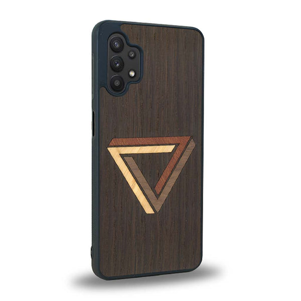 Coque de protection en bois véritable fabriquée en France pour Samsung A32 5G sur le thème de l'art géométrique qui allie du chêne fumé, du noyer, du bambou et du padouk représentant le triangle de penrose