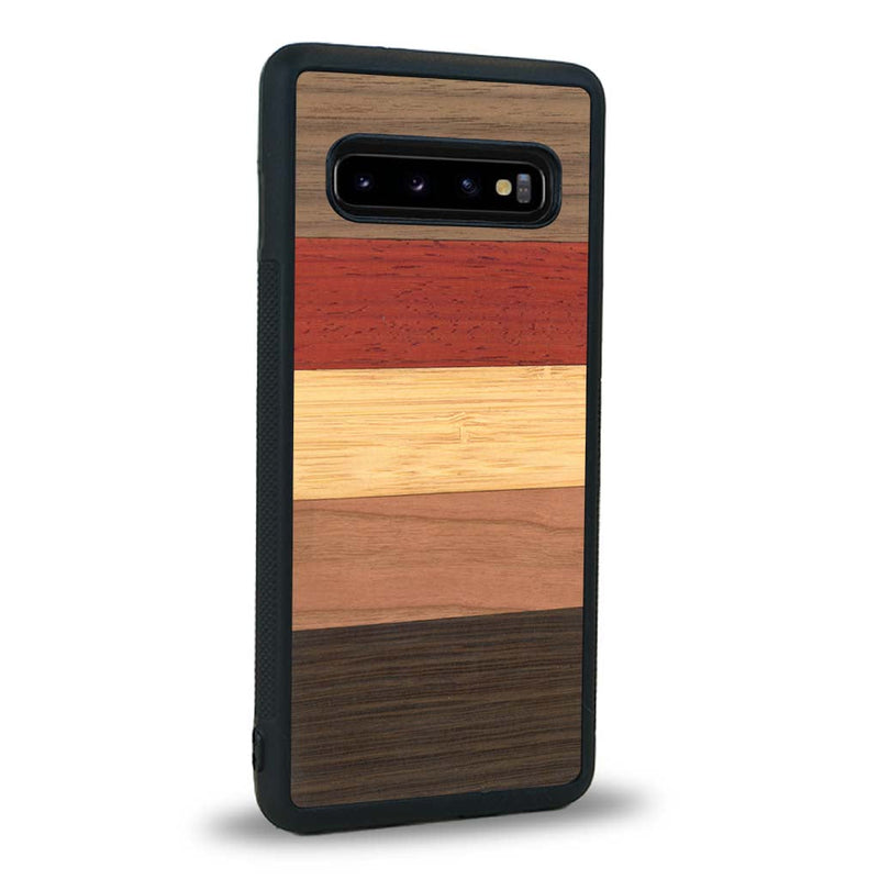 Coque de protection en bois véritable fabriquée en France pour Samsung S10 alliant des bandes horizontales de bambou, merisier, padouk, noyer et chêne fumé