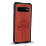 Coque Samsung S10 - The Kiss - Coque en bois