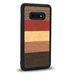 Coque de protection en bois véritable fabriquée en France pour Samsung S10E alliant des bandes horizontales de bambou, merisier, padouk, noyer et chêne fumé
