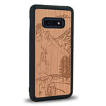 Coque Samsung S10E - L'Exploratrice - Coque en bois
