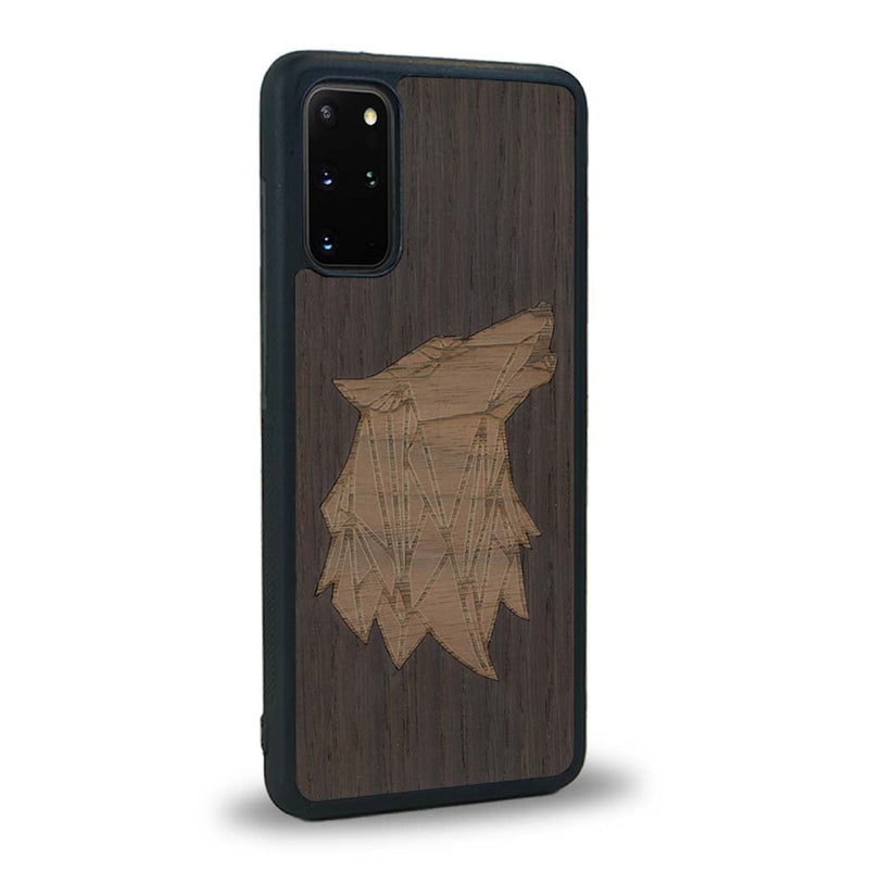 Coque de protection en bois véritable fabriquée en France pour Samsung S20FE alliant du chêne fumé et du noyer représentant une tête de loup géométrique de profil sur le thème des animaux et de la nature