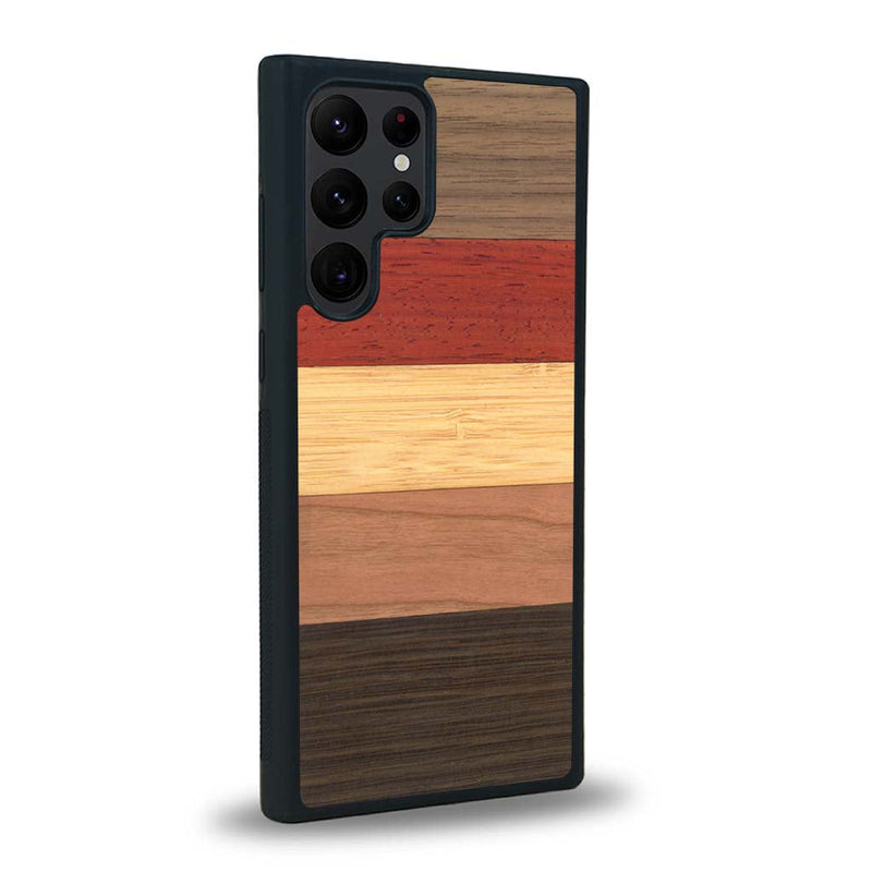 Coque de protection en bois véritable fabriquée en France pour Samsung S22 Ultra alliant des bandes horizontales de bambou, merisier, padouk, noyer et chêne fumé