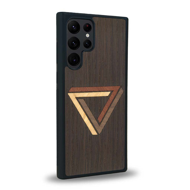 Coque de protection en bois véritable fabriquée en France pour Samsung S22 Ultra sur le thème de l'art géométrique qui allie du chêne fumé, du noyer, du bambou et du padouk représentant le triangle de penrose