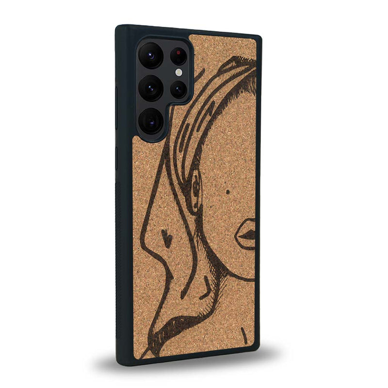 Coque de protection en bois véritable fabriquée en France pour Samsung S23 Ultra représentant une silhouette féminine épurée de type line art en collaboration avec l'artiste Maud Dabs