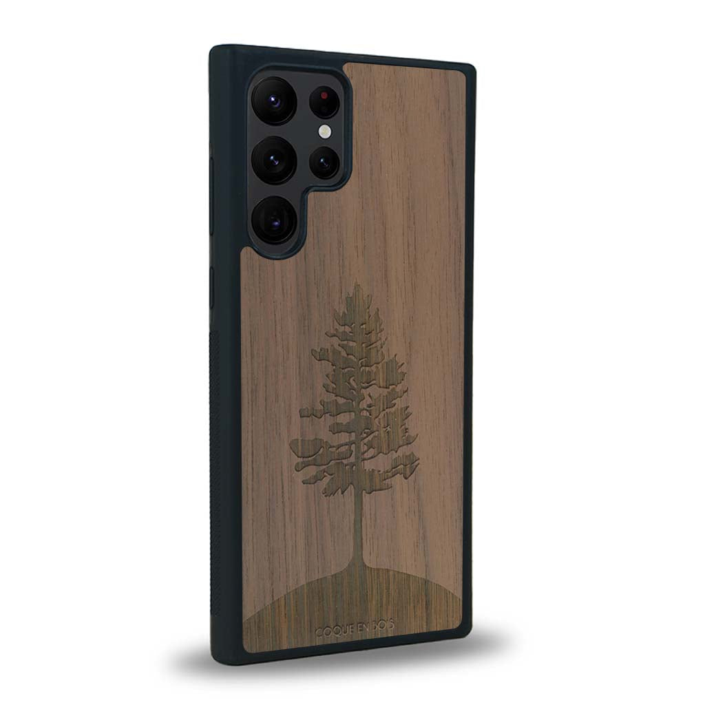 Coque de protection en bois véritable fabriquée en France pour Samsung S23 Ultra sur le thème de la nature, de la fôret et de l'écoresponsabilité avec une gravure représentant un arbre 