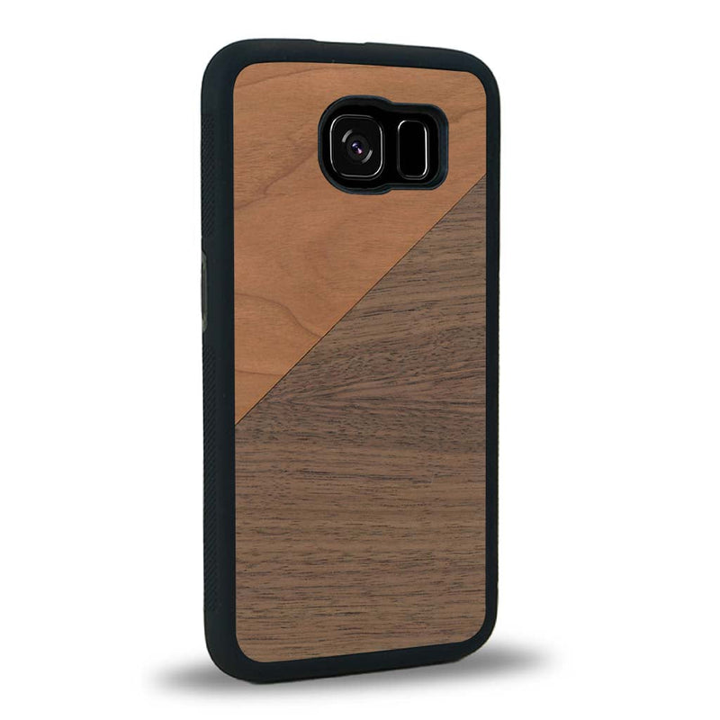 Coque de protection en bois véritable fabriquée en France pour Samsung S6 alliant du merisier et du noyer formant chacun un triangle avec une jointure en diagonale sur le thème de l'art abstrait