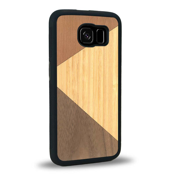 Coque de protection en bois véritable fabriquée en France pour Samsung S6 alliant du merisier, du noyer et du bambou formant chacun deux triangles et un trapèze avec deux jointures en diagonale sur le thème de l'art abstrait