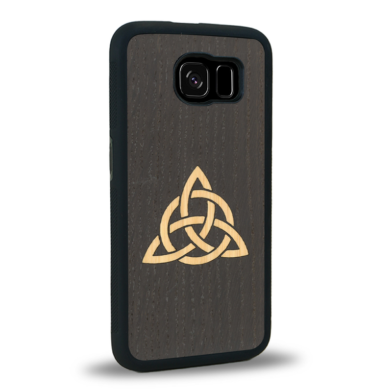 Coque de protection en bois véritable fabriquée en France pour Samsung S7 alliant du chêne fumé et du bambou représentant une triquetra